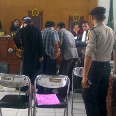 Mantan Kapolres Cirebon Batal Hadir di Sidang Teroris Bom Cirebon