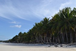 Pantaiku, Pinisiku dan Senyumku.