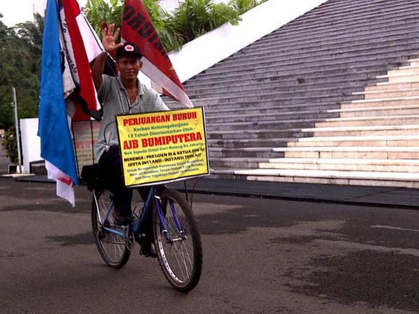 Bersepeda Malang-Jakarta untuk Cari Keadilan