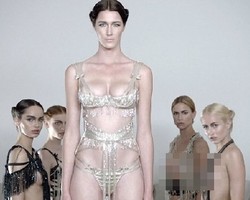 Agent Provocateur Rilis Lingerie Rp 215 Juta