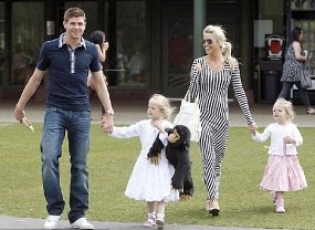 Gerrard Sambut Kelahiran Putri Ketiga