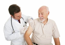 Vaksin yang Direkomendasikan untuk Lanjut Usia