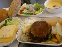 Label Katering Halal Baru Khusus Maskapai Penerbangan