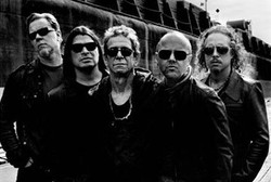 Penggemar Metallica Ancam Tembak Mati Lou Reed