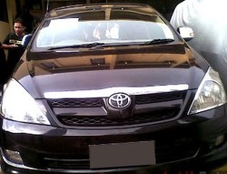 Kijang Innova Lari 140 Km/Jam Bau Kopling Hangus Kepanasan