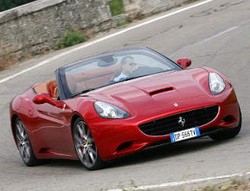 Ferrari California 2012 akan Lebih Bertenaga