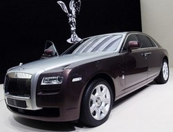 1.900 Unit Mobil Mewah Rolls-Royce Ditarik dari Pasar Global