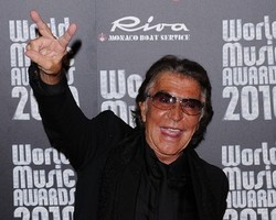 Roberto Cavalli Ingin Bercinta 15 Ribu Kali Lagi