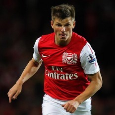 Arshavin Tak Istimewa di Arsenal