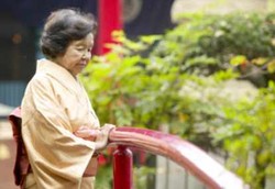 Kenapa Makin Tua Makin Susah Tidur?