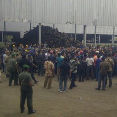 Penutupan PT Power Steel di Tangerang Ricuh 