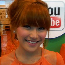 Warnai Rambut, Ayu Ting Ting Ingin Seperti Bule