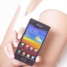 Kalahkan iPhone 4S, Galaxy S II Sabet Gelar Phone of the Year