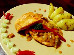 Tempat Makan Bajak Laut