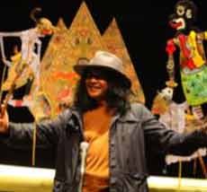Sujiwo Tejo Bangkitkan Wayang Kontemporer