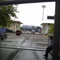 Pesawat Logistik Presiden Obama Mendarat di Bali