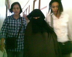 Istri Umar Patek Tidak Tahu Menahu Soal Paspor Palsu 