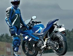 Motor Sport 150 cc, Yamaha R15 Lebih Disukai