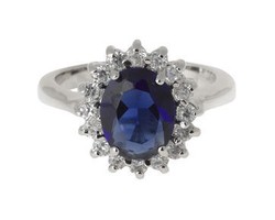 Cincin Palsu Kate Middleton Terjual 200 Buah Tiap Minggu