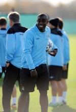 Ditinggalkan Tiga Singa, Micah Richards Menolak Menyerah