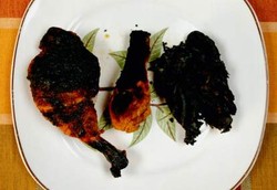 Makan Daging Gosong Makin Berisiko Kena Kanker