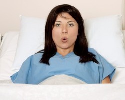 Yang Harus Dipertimbangkan Jika Ingin Melahirkan Caesar