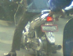 Motor Suzuki Smash Ditempeli Ratusan Koin