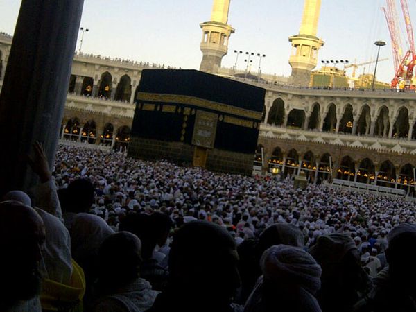 Semua Mengarah ke Kabah