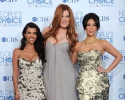 Kim Kardashian Dituduh Contek Tas Desainer