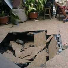 PDAM Tanggung Kerusakan Rumah Warga Akibat Pipa Jebol