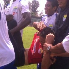 Cecep dan Anggi Jadi Bulan-bulanan Pemain Persib