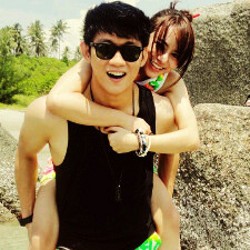 Digugat Cerai, Ifan Seventeen Mesra dengan Perempuan Seksi