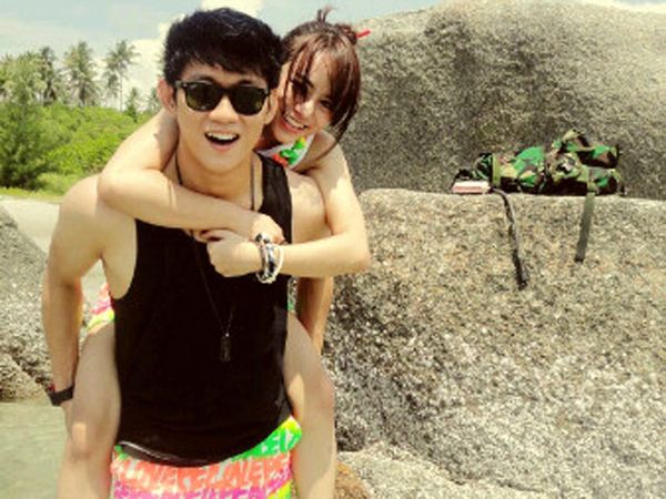 Foto Mesra Ifan Seventeen & Seorang Model