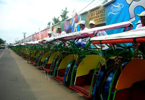 Becak Gratis Untuk Atlet SEA Games