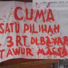 Tuntut Ganti Rugi, Korban Lumpur Lapindo Segel Kantor Kelurahan