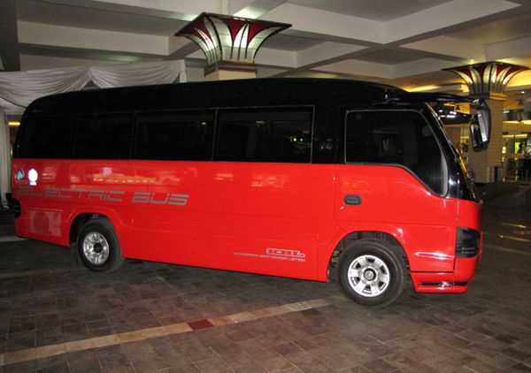 Bus Listrik Karya LIPI