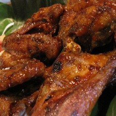 Sensasi Santap Menu Sunda di Tengah Sawah