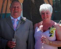 Keracunan, Pasangan Menikah 36 Tahun Meninggal Berangkulan 