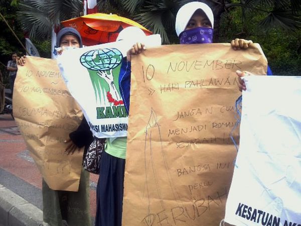 Aksi Peringati Hari Pahlawan