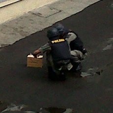 Paket Ternyata Berisi Undangan Pernikahan untuk Ketua Dewan