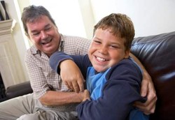 Ayah Lebih Besar Tularkan Gemuk ke Anak Ketimbang Ibu