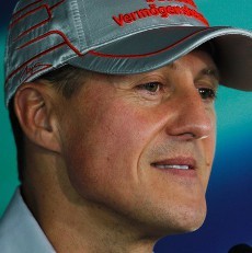 Bicara Soal Rumah, Schumi Memantik Kontroversi