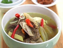 Iga Sapi Kuah Asam Segar