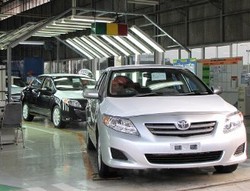Produksi Mobil Toyota Kembali Normal Akhir Bulan