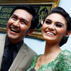 Pesta Pernikahan Prabu dan Zee Zee Akan Jadi Pasar Malam