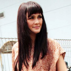 Ditanya Kapan Nikah, Luna Maya Jawab Terima Kasih