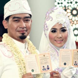 Makna 11-11-11 Bagi Ustad Solmed & April