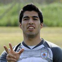 Suarez Masih Mencoba untuk Klop dengan Carroll