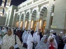 Masjid Nabawi Ramai Lagi, Suara Batuk-Pilek Menonjol
