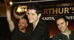 The Script: Kami Tidak Bermusik Karena Bahagia